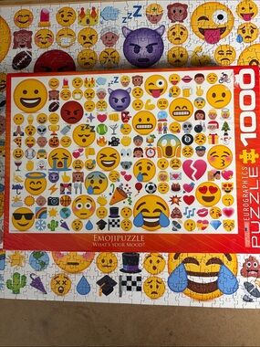 EmojiPuzzle 1000-Piece Jigsaw Puzzle - Colorful Emoji Design